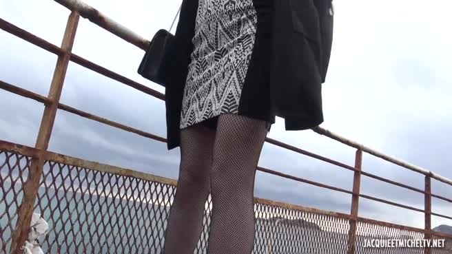 Частный секс с девушкой в чулках