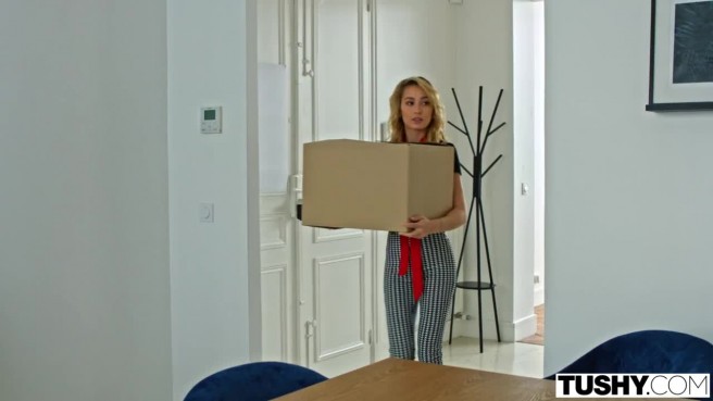 Секс в два члена для ненасытной изменщицы